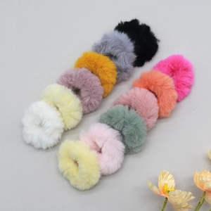 Set di 12 elastici per capelli colorati in finta pelliccia di coniglio in varie tonalità