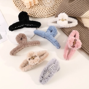 Grande Pince À Cheveux En Faute Fourrure De Lapin Pour Femmes Automne Hiver Peluche Barrettes Accessoires De Cheveux Élégants