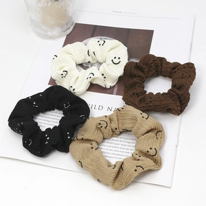 Chouchous en Velours Côtelé Visage Souriant Minimaliste pour Femmes Élastiques à Cheveux Style Français Accessoires de Mode
