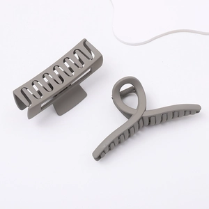 Matte grey geometric and twisted claw clips set for women hair styling accessories