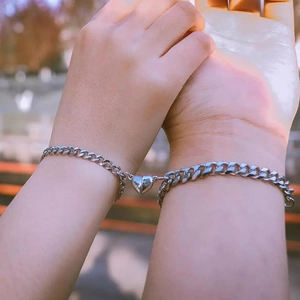 Fashion Magnetic Heart Couple Bracelet Alloy Cuban Link Chain Bracelet For Lovers Valentine Day Gift Jewelry