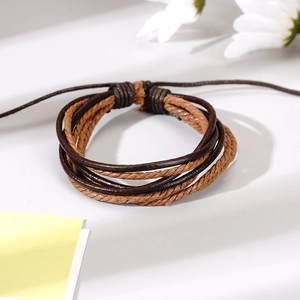 Bracelet multicouche en cuir tressé pour homme avec cordon marron vintage ajustable