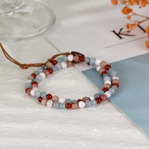 Zweilagiges Naturstein-Perlenarmband im Boho-Stil mit praktischem Knebelverschluss