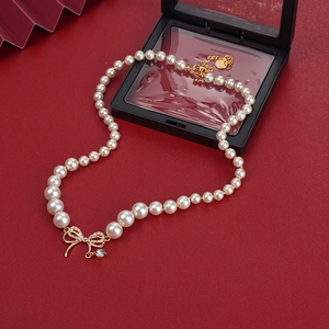 Élégant Collier de Künstliche Perles Nœud Papillon en Alliage Avec Strass Incrustés Künstliche Perle de Verre Pour Femmes Frais Doux Bijoux de Fête