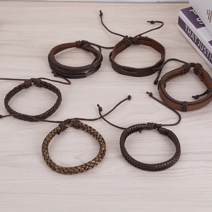 6-teiliges Vintage handgefertigtes mehrlagiges Leder-Armband-Set mit verstellbarem Kordelzug