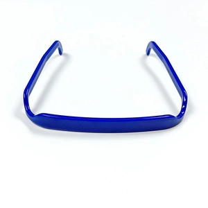 Close-up of blue plastic square headband featuring non-slip inner teeth and glossy finish