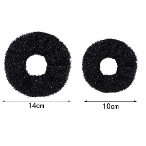 Lot de deux chouchous noirs de 10cm et 14cm avec des fibres brillantes élastiques
