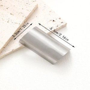 Minimalist matte silver ponytail holder hair clip with brushed metal finish, 5.5cm size