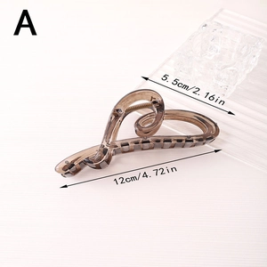 Detailed size view of brown matte irregular heart hair claw clip measuring 12cm by 5.5cm