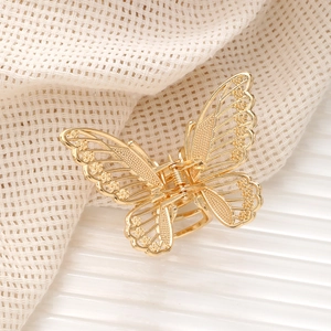 Elegant Alloy Hollow Butterfly Hair Claw Clip With Rhinestone Vintage Metal Shark Hair Clip For Women French Style Hair Accessories