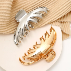 Large Alloy Metal Hair Claw Clip Sophisticated Minimalist Gold Silver Mirror Finish Shark Clip For Women Fashion Hair Accessories