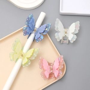 Elegant Butterfly Rhinestone Hair Claw Clip Korean Sweet Acrylic Hair Shark Clip For Women Daily Hair Styling Accessory
