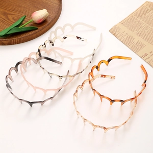 Set of wavy non-slip headbands for women with various tortoise shell and solid patterns