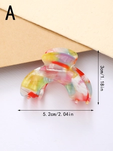 Detailed view showing the 5.2cm size dimensions of this colorful marble hair claw clip