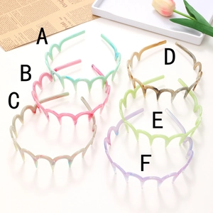 Serre-tête Ondulé Antidérapant pour Femme en Résine Plastique Texture Marbre Couleurs Acidulées avec Peigne pour Lavage du Visage Accessoire