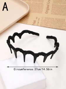 Detail view of black wavy headband showing hair-fixing teeth combs and 37cm circumference