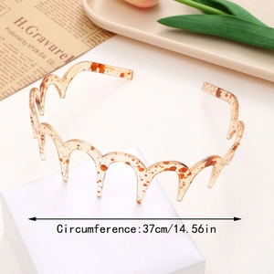 Detail view of tortoiseshell wave headband showing the 37cm circumference dimension