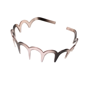 Minimalist smoky pink wavy headband with anti-slip teeth for women's hair styling