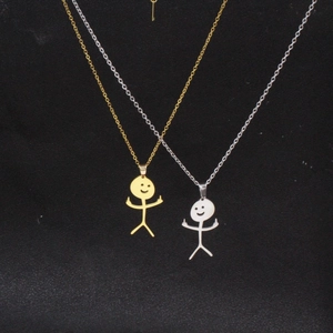 Collana con Ciondolo a Forma di Omino con Dito Medio Divertente in Acciaio Inossidabile Gioielli Unisex Regalo Accessorio Quotidiano