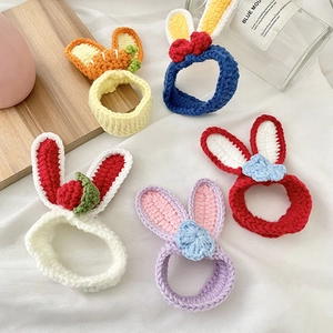 Scrunchies per Capelli a Uncinetto Fatti a Mano con Orecchie da Coniglio Elastico per Capelli con Carota Fragola Fiore Donna