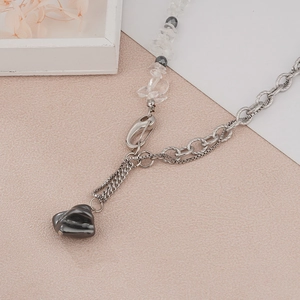 Collana di moda in acciaio al titanio con perle e pietre irregolari per stile street