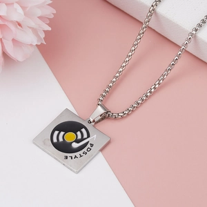 Rétro Musique Disque Vinyle Collier Pendentif Hip Hop Streetwear Alliage Disque Pendentif Bijoux Cadeau Amateurs de Musique