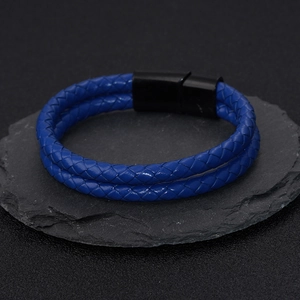 Bracelet tressé en cuir bleu pour homme avec fermoir magnétique noir en acier mat
