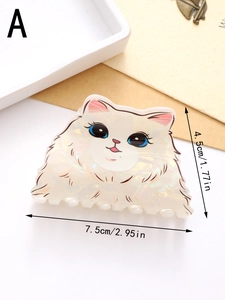 Macro detail of white acrylic cat hair claw clip with size measurements 7.5cm x 4.5cm