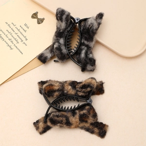 Leopard Print Bow Plush Hair Claw Clip For Women Vintage Faux Fur Large Shark Clip Autumn Winter Hair Accessories Elegant Headwear