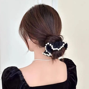 Elegant French style black velvet scrunchie with pearls for women's ponytail