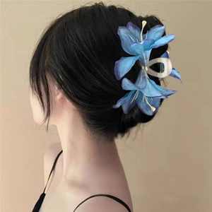 Elegant blue gradient lily flower hair claw clip for women's updo hairstyles