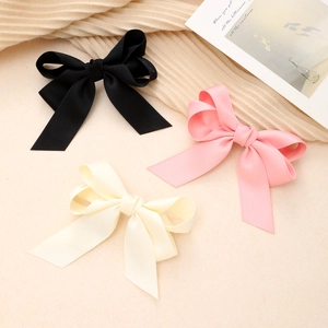 Pince à Cheveux Nœud en Ruban de Satin Bohème pour Femmes Douce Pince Bec de Canard à Double Couche Accessoires Cheveux Fait Main