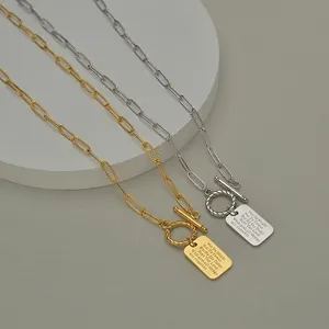 Collana hip hop in acciaio al titanio con pendente rettangolare e chiusura OT