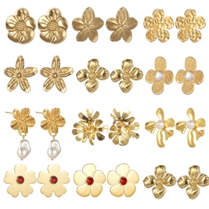 Vintage Floral Flower Stud Earrings For Women 18K Gold Plated Stainless Steel Titanium Steel Botanical Sunflower Earrings Jewelry