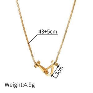 Detail of interlocking U-shape pendant on stainless steel chain with size specs