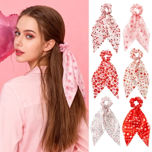 Chouchou en Satin avec Nœud en Ruban pour la Saint-Valentin Cœur Lèvres LOVE Imprimé Élastique Queue de Cheval pour Femmes