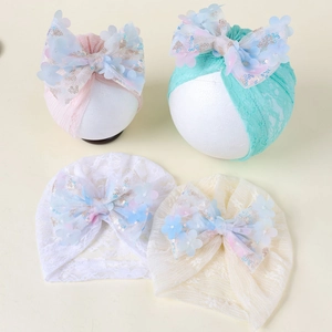 Bonnet Turban en Dentelle pour Bébé Avec Grand Nœud en Résille Fleurs Pailletées Respirant Bonnet pour Nourrissons