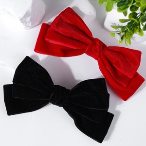 Three-layer velvet bow hair clips for women in elegant red and black colors