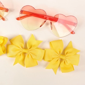 Kids heart sunglasses with gradient lenses and yellow ribbon hair bows set