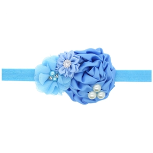 Bandeau bébé bleu avec fleurs en satin faites main ornées de perles et de strass brillants