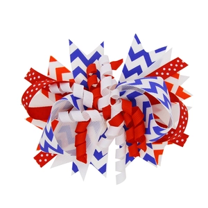 Fiocco per capelli multistrato festa indipendenza USA con strisce e pois colorati