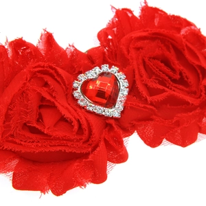 Bandeau rose en mousseline rouge avec strass en cœur et détails en cristal argenté