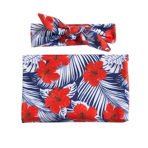 Couverture d'emmaillotage pour nouveau-né à motif floral tropical avec bandeau assorti