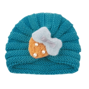 Bonnet en tricot bleu lac pour bébé avec fraise, perles et jolis nœuds décoratifs