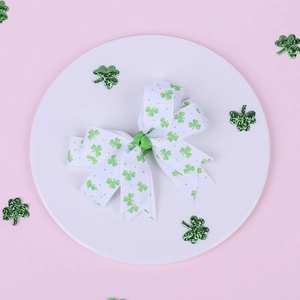 Fiocco per capelli con trifoglio di San Patrizio e motivi verdi per bambine