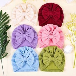 Détails des bandeaux turban pour bébé en six couleurs avec texture de gros nœud en tricot