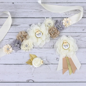 Detailed set of floral maternity sash and Mommy To Be badges with pearls and plush bears
