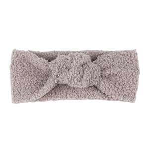 Details vom warmen Teddy-Fleece Stirnband in Altrosa mit gedrehtem Design