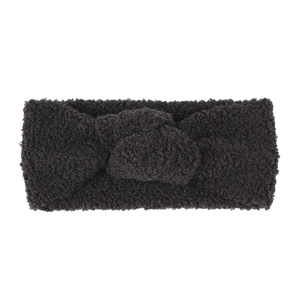 Detailansicht eines dicken schwarzen Teddy-Fleece-Stirnbandes mit weichem Plüsch