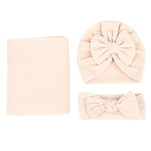 Ensemble 3 pièces de lange bébé côtelé avec bonnet à nœud et bandeau assorti rose doux